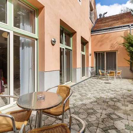 Schild Rooms - Self Check-In - Nature And Wine Area