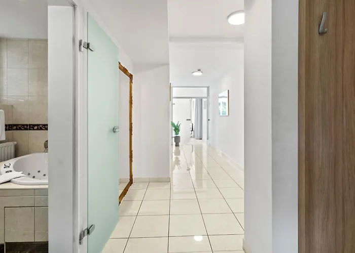 Hotel Schild - Self Check-in - Nature And Wine Area Vienna